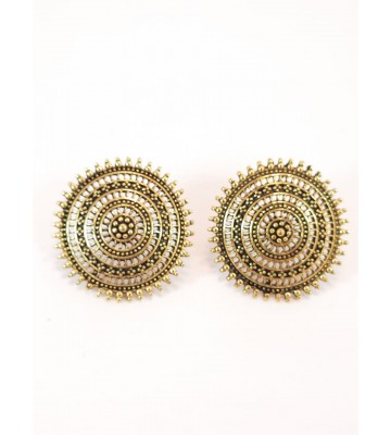 Golden Round Traditional Studs